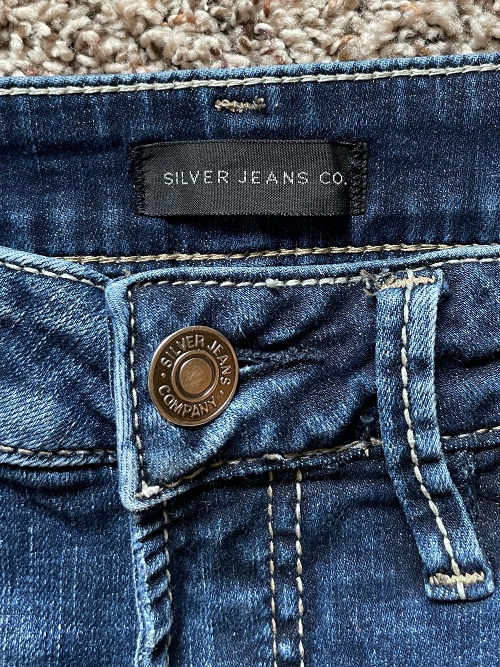 Silver Suki Bootcut Jeans W28 / L33 (measures 28x32) Contrast Stitching - Picture 2 of 12